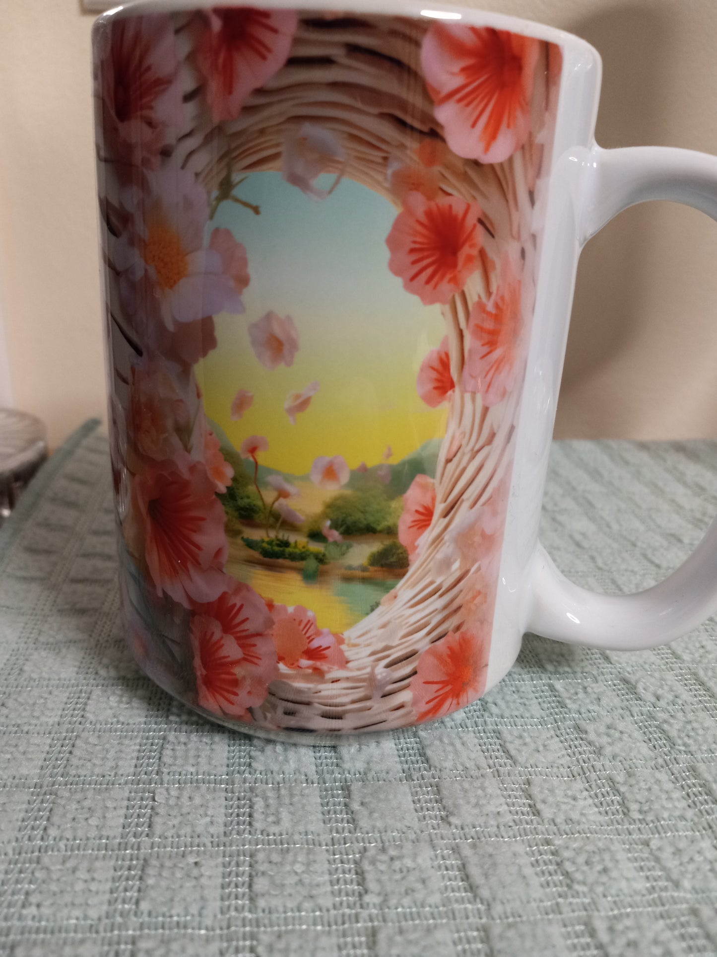 2D Pink Honey Bee 15oz Ceramic mug